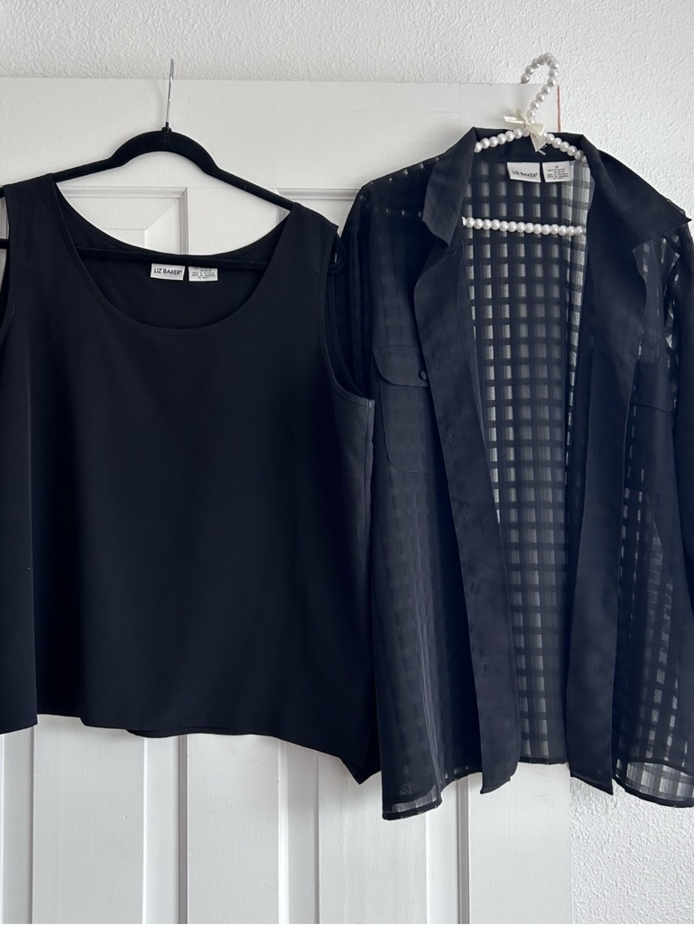 Liz Baker Black Sleeveless Shell & Sheer Button-Up Shirt and Tank Set